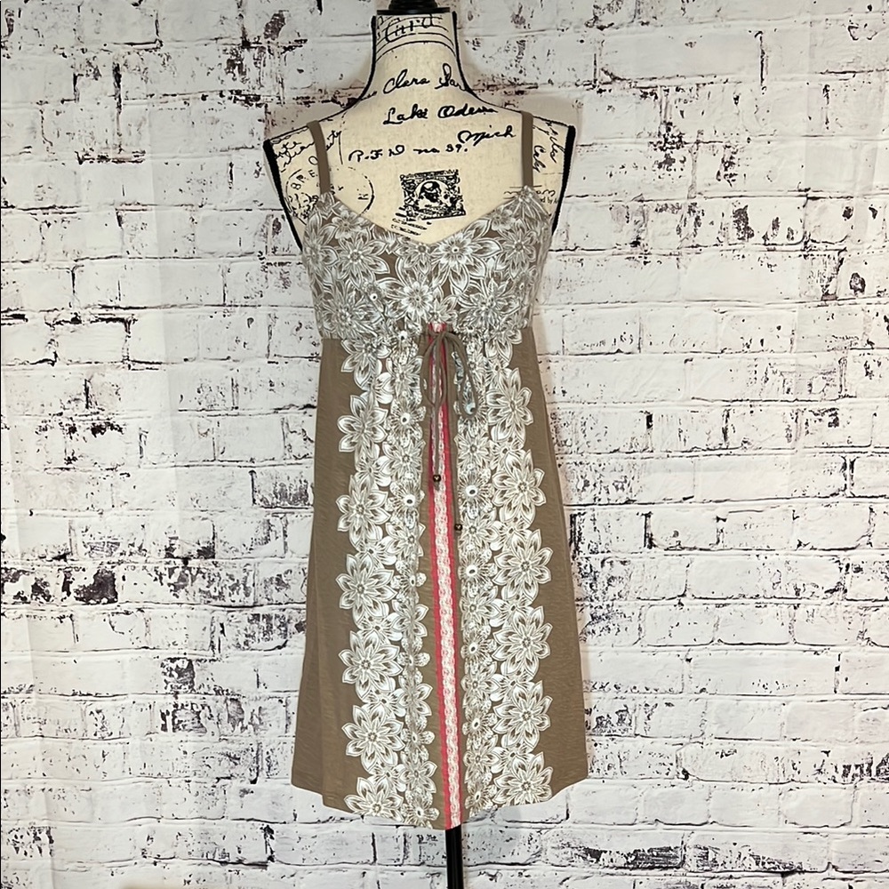 Tommy Bahama Tan and Cream Dress